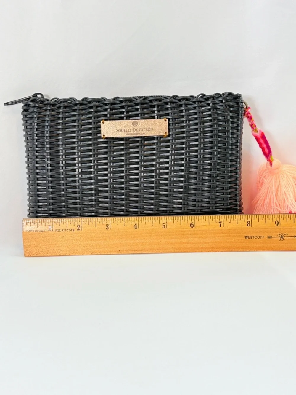 Squeeze De Citron Black Handcrafted Woven Clutch Fun Layered Tassel Summer Style - Picture 7 of 10
